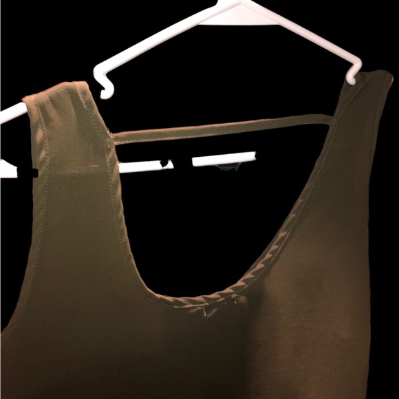 Olive green dressy tank with gold zipper - Picture 6 of 7